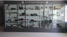 Hayatını öğrencilere adadı, fakülteye iletişim müzesi kurdu