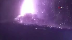 Anak Krakatau'da gece patlaması: alarm seviyesi sürüyor