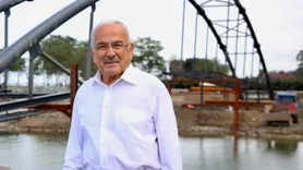 Gülyalı sahilinde 80 metrelik yaya köprüsüyle yaşam merkezi kuruluyor