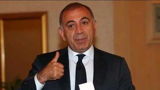 Gürsel Tekin Kimdir?