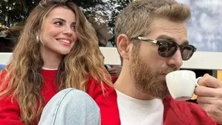  Ezgi Eyüboğlu ve Furkan Palalı aşkı belgelendi