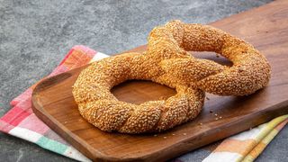 Bu sabah evinizin simitçi olun! Mis gibi tereyağlı simit tarifi