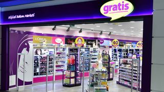 Gratis’i yeni yıl heyecanı sardı! Her ürün ücretsiz teslimatla indirime girdi