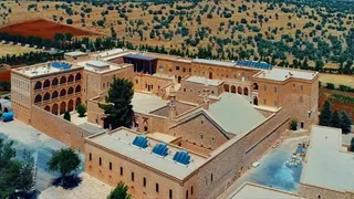 Manastır deyip geçmeyin! Duvarları tarih kokan manastırın geçmişi film şeridi gibi gözlerinizin önünden geçecek
