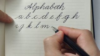 El yazısını yakından taklit edebilen bir yapay zekâ aracı geliştirildi!