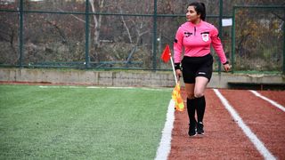 Bilecik'te Kadın Hakemler Kadına Yönelik Şiddete Dikkat Çekmek İçin Maç Yönetti