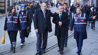 Ticaret Bakanlığı, Yılbaşı Öncesi İstanbul'da Denetimlerini Sürdürüyor