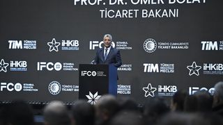 Ticaret Bakanı Bolat, İstanbul Hazır Giyim ve Moda Fuarı'nda İhracat Hedeflerini Açıkladı