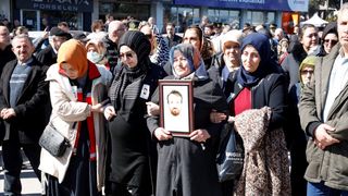 33 Yaşındaki Şehit Pratisyen Hekim Koray Arslan'ın Cenazesi Samsun'da Toprağa Verildi