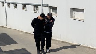 Adana'da Uyuşturucu ve Silah Bulunan Ofiste Bir Kişi Tutuklandı