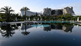 Antalya'da Oteller ve Mavi Bayraklı Plajlar Yeni Sezona Hazırlanıyor