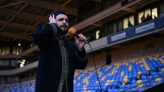 Cumhurbaşkanı Başdanışmanı Kılıç ve AK Parti Üyesi Özil, Londra'da İftar Programına Katıldı