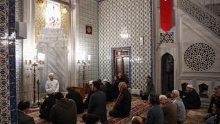 Diyanet İşleri Başkanı Ali Erbaş, İstanbul'da Teravih Namazı Kıldırdı