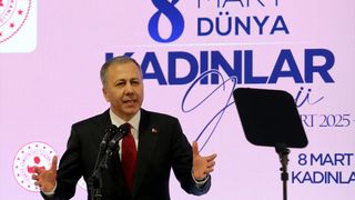 İçişleri Bakanı Yerlikaya, Kadınlar Günü İftarında Şiddetle Mücadele Mesajı Verdi