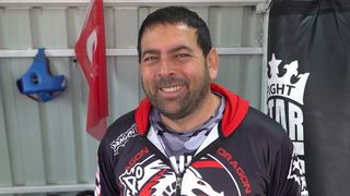 Muaythai Antrenörü Serdar Keskin, Deprem Sonrası Gençleri Şampiyonalara Hazırlıyor
