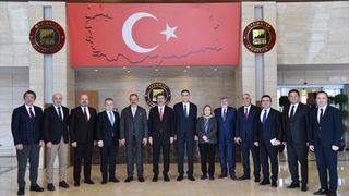 Ziraat Bankası Genel Müdürü Alpaslan Çakar, Gaziantep Sanayi Odası'nda İş İnsanlarıyla Buluştu