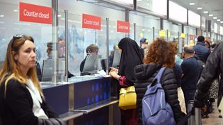 Belçika'da Grev: Havalimanları ve Toplu Ulaşım Aksadı