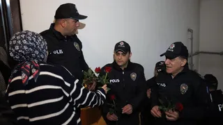 Erzincan'da Polis Haftası'na Özel Sürpriz Kutlama