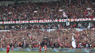 Eskişehirspor, Akşehirspor Maçında 33 Bin 247 Seyirciyle Desteklendi