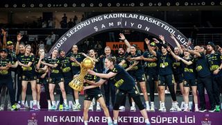 Fenerbahçe Opet, ING Kadınlar Basketbol Süper Ligi'nde Şampiyonluğa Ulaştı