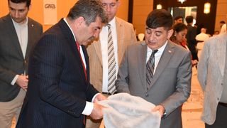 Güneydoğu Anadolu Halı İhracatçıları Katar'da Türk Halılarını Lansmanını Yaptı