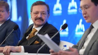 TOBB Başkanı Hisarcıklıoğlu, Palandöken Ekonomi Forumu'nda Ekonomik Vizyonu Paylaştı