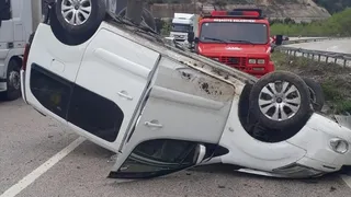 Tokat'ta Hafif Ticari Araç Devrildi, 4 Kişi Yaralandı