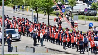 Atatürk'ü Temsil Eden Bayrak Samsun'da Karaya Çıkarıldı