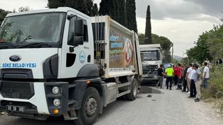 Aydın'da Hafriyat Kamyonu Çöp Kamyonuna Çarptı: Temizlik İşçisi Hayatını Kaybetti