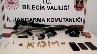Bilecik'te Silah Kaçakçılığı Operasyonu: 3 Zanlı Gözaltında