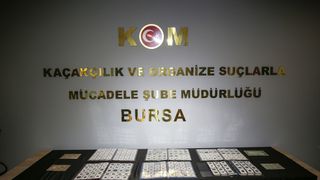 Bursa'da 1013 Tarihi Para Ele Geçirildi