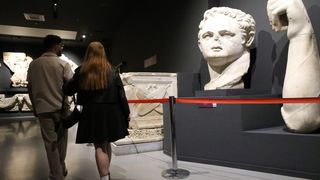 Efes Müzesi, 3500 Yıllık Tarihi Zenginlikleriyle Ziyaretçilerini Bekliyor