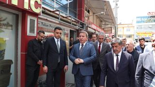 Erzincan Valisi Aydoğdu, Yangında Zarar Gören Esnafı Ziyaret Etti