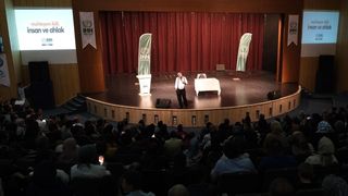 Hayati İnanç Bursa'da Gençlerle Buluştu