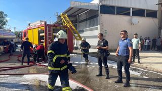 Isparta'da Oyuncak Deposunda Yangın Çıktı