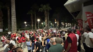 İzmir Büyükşehir Belediyesi İşçileri Grevde, Sendika Açıklamada Bulundu