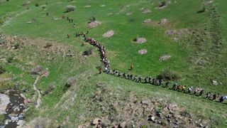 Kars'ın Kağızman İlçesinde Doğaseverler 14 Kilometre Yürüyüş Yaptı