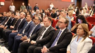 KKTC Meclis Başkanı Ziya Öztürkler Mardin'de 'Mavi Vatan ve Kıbrıs' Konferansında Konuştu