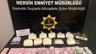 Mersin'de 9 Kilogramdan Fazla Sentetik Uyuşturucu Ele Geçirildi