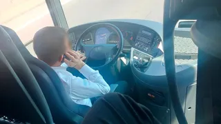 Mersin'de Jandarma, Otobüs Şoförüne Seyir Halindeyken Telefon Kullanımı Nedeniyle Ceza Kesti
