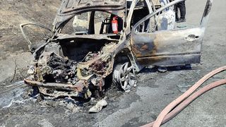Mersin Tarsus'ta Otomobilden Ormanlık Alana Sıçrayan Yangın Kontrol Altına Alındı