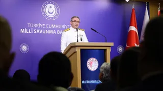 MSB'den Basın Bilgilendirme Toplantısı: PKK'lı Teröristlerin Teslimiyeti ve Sınır Güvenliği