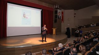 Prof. Dr. Öztürk Emiroğlu'ndan Gençlere Kariyer Tavsiyeleri