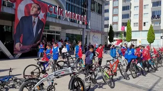 Samsun Tekkeköy'de Bisiklet Turu ile Gençlik Bayramı Kutlandı