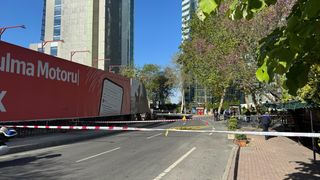 Sarıyer'de Eski Büyükdere Caddesi'nde Çökme: Yol Traffik'e Kapatıldı