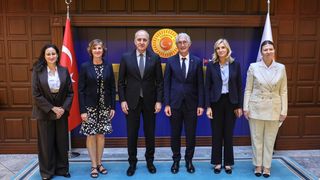 TBMM Başkanı Numan Kurtulmuş, Fransa-Türkiye Parlamentolar Arası Dostluk Grubu Başkanı Bernard Fialaire'yi Kabul Etti