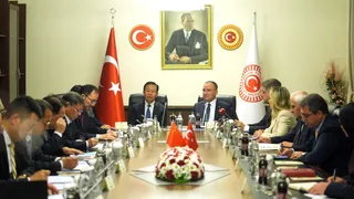 TBMM Başkanvekili Bozdağ, Çinli Yetkililerle Görüştü