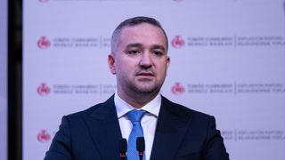 TCMB Başkanı Karahan, Enflasyon Raporu'nda 2025 ve 2026 Tahminlerini Açıkladı