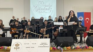 Trabzon'da Özel Gereksinimli Bireylerin Annelerinden Oluşan Koro Konser Verdi