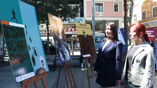 Trabzon'da Sanatla Bağımlılığa Dikkat Çekildi